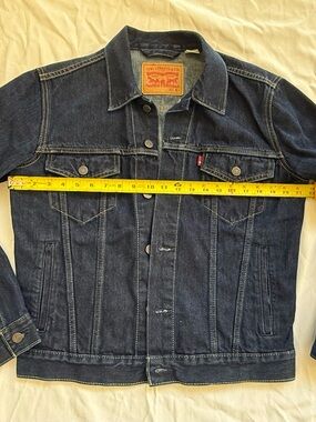 Classic Levi's Dark Indigo Denim Trucker Jacket Size S (Men’s) New Without Tags